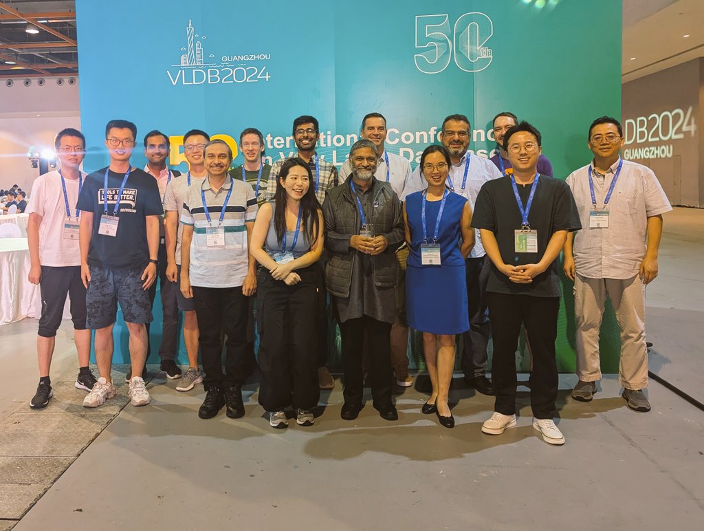VLDB 2024 Group Photo