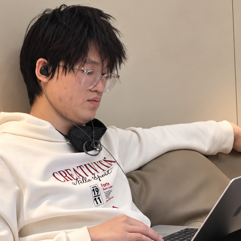 Junhao Hu